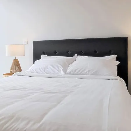 Brand New Stylish 2Br Apartment- Free Parking
